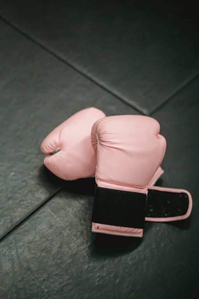 gants de boxe coleur rose